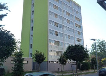 Stavební úprava - regenerace, oprava a údržba bytového domu Ječná 858, Hradec Králové